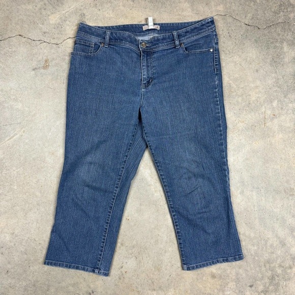 Chico's Denim - Chicos Slimming Crop Denim Jeans Stretch Fit Mid Rise Womens 2.5 36x21